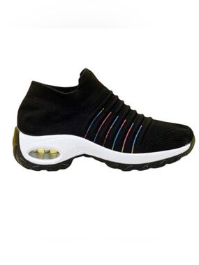 Women’s slip on walking shoes size 10 by Doussprt